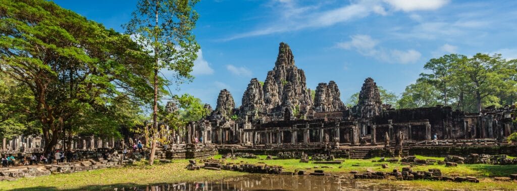 En bild på ett tempel i Kambodja